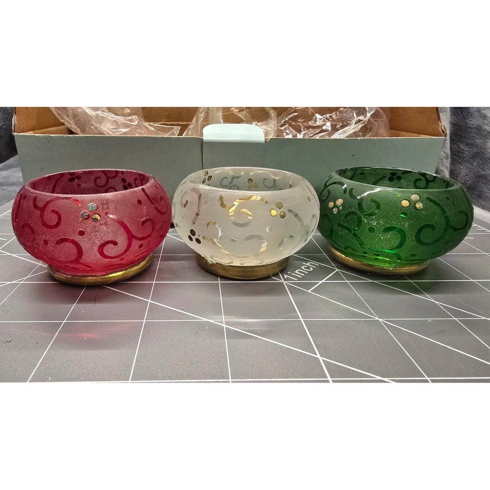 PartyLite Festive Flair Tealight Trio P9115 Frosted Glass Red Green White Set 3